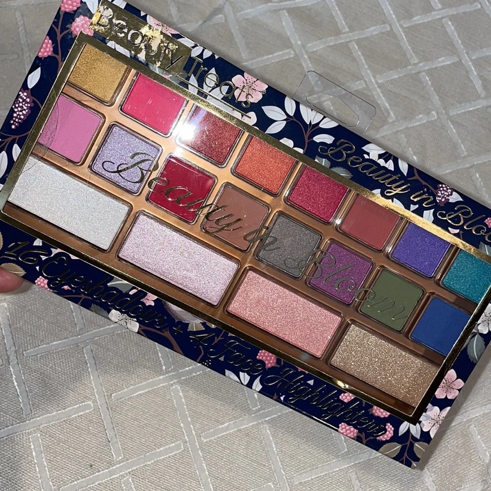 2/$20make up 16 eyeshadow +4 face highlighters $15